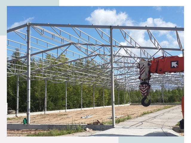 Строительство конюшен в Инта от 609 руб. под ключ