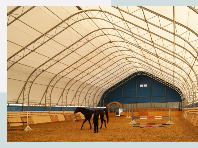 Строительство конных манежей в Инте